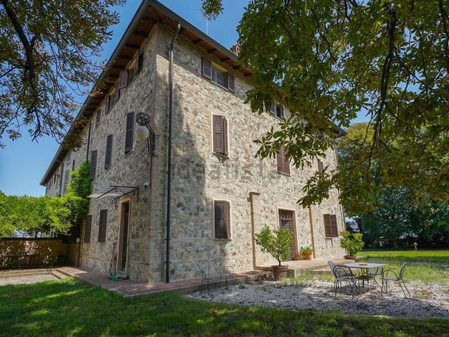 Appartamento in vendita di 196 m² in Via Montepelato Nord, 50