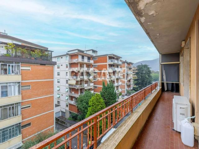 Appartamento in vendita di 196 m² in Via Santa Gonda, 12