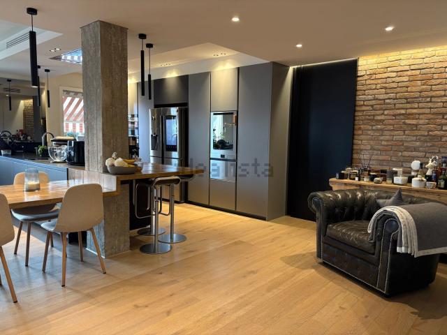 Appartamento in vendita di 196 m² in Via Paolo Paruta, 4