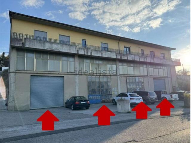 Appartamento in vendita di 196 m² in Strada Statale 7