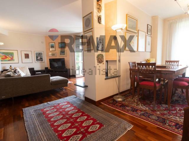 Appartamento in vendita di 197 m² in Via Bernina, 16