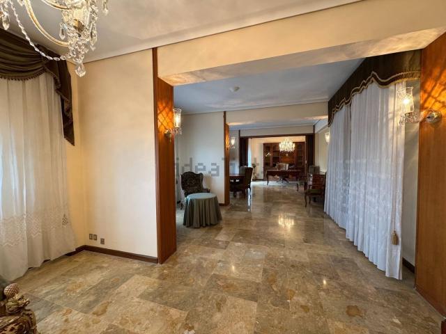 Appartamento in vendita di 197 m² in Via Felice Bisazza, 8