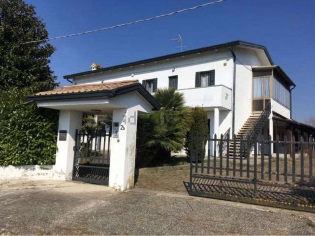 Appartamento in vendita di 197 m² in Via Monte Berico, 2
