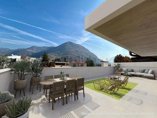 Appartamento in vendita di 197 m² in Via Max Valier