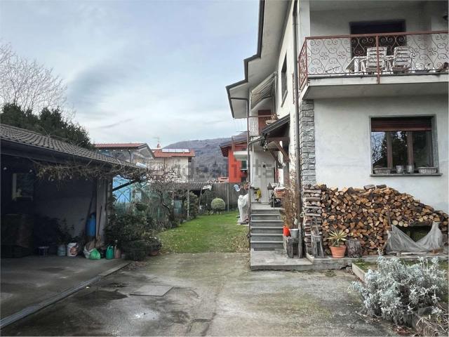 Appartamento in vendita di 197 m² in Via Madonna del Carmine, 1
