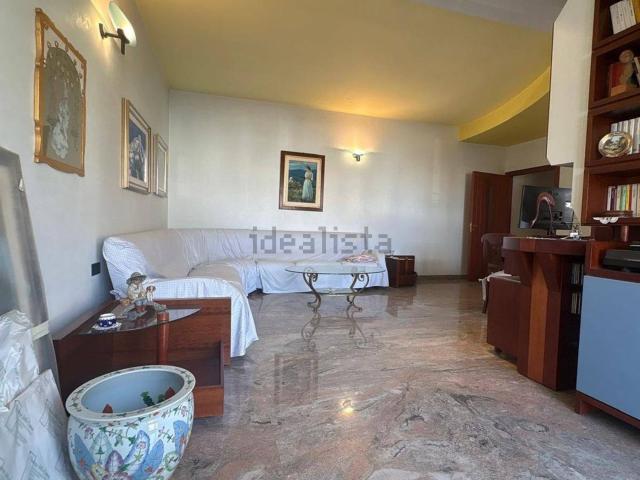 Appartamento in vendita di 197 m² in Via Vecchia Rutigliano, 81