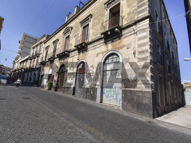 Appartamento in vendita di 197 m² in Via Vittorio Emanuele II, 156