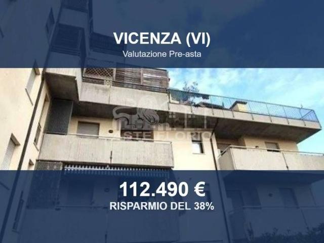 Appartamento in vendita di 197 m² in Strada del Pasubio, 220