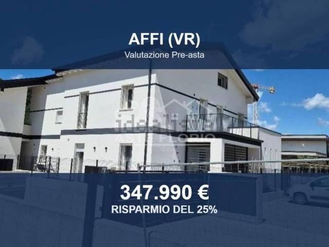 Appartamento in vendita di 198 m² in Via Campagna