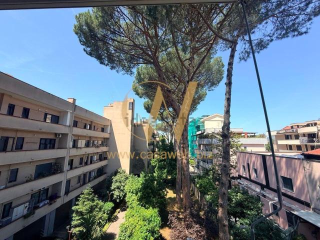 Appartamento in vendita di 198 m² in Via Francesco Marchesiello, 18