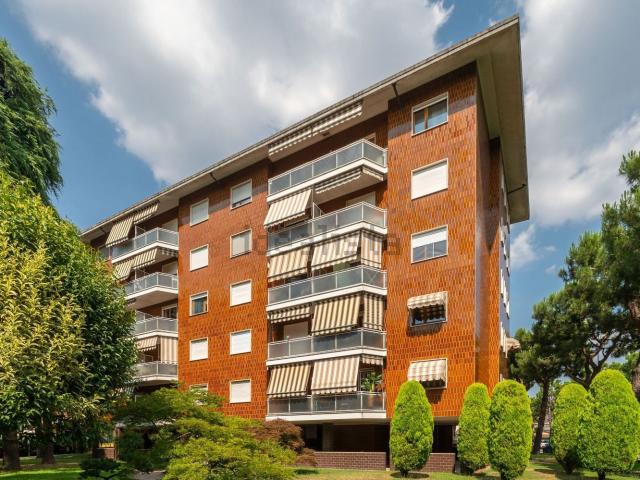 Appartamento in vendita di 198 m² in Via Natale Sandre, 13