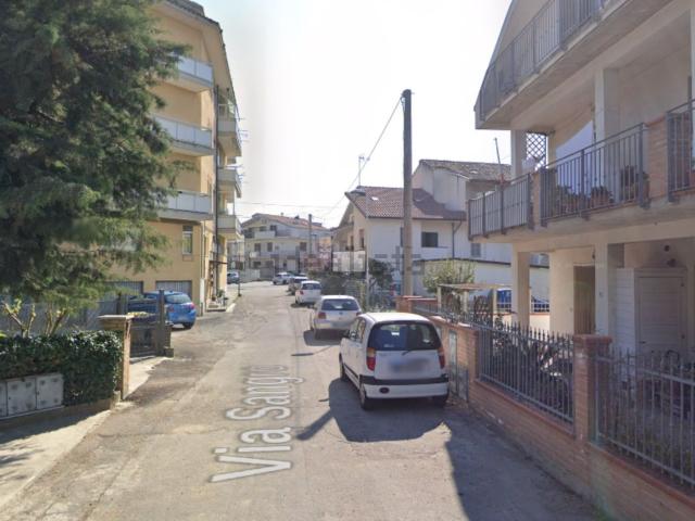Appartamento in vendita di 198 m² in Via Sangro