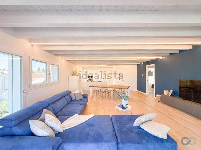 Appartamento in vendita di 198 m² in Via Rio Tignalga, 5