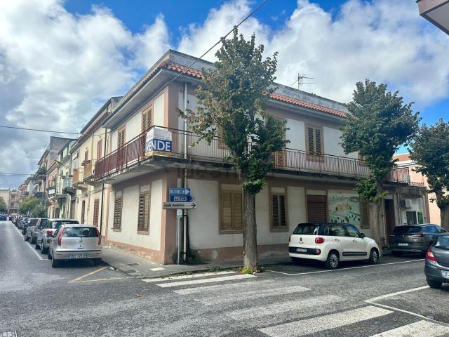 Appartamento in vendita di 198 m² in Via XXIV Maggio, 231