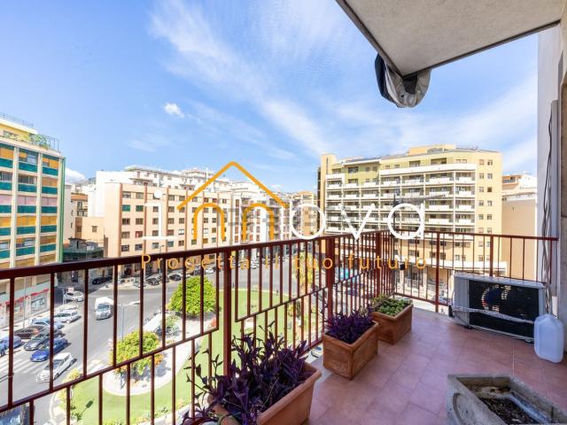 Appartamento in vendita di 198 m² in Piazza Luigi Sturzo, 14