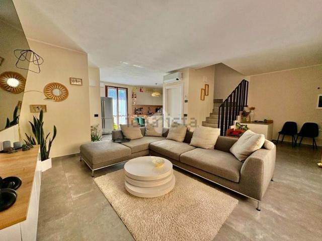 Appartamento in vendita di 199 m² in Via Coclino, 1