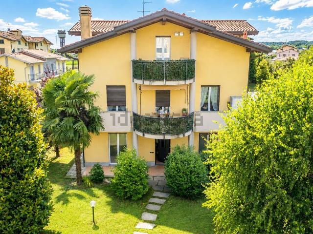 Appartamento in vendita di 199 m² in Via Carlo Rossini, 65