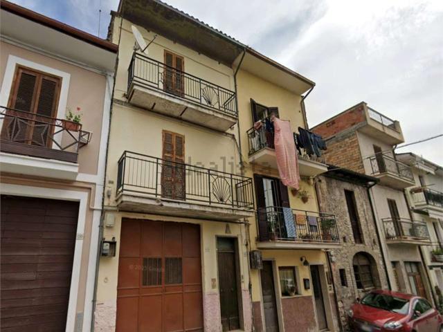 Appartamento in vendita di 199 m² in Via Aquila, 122