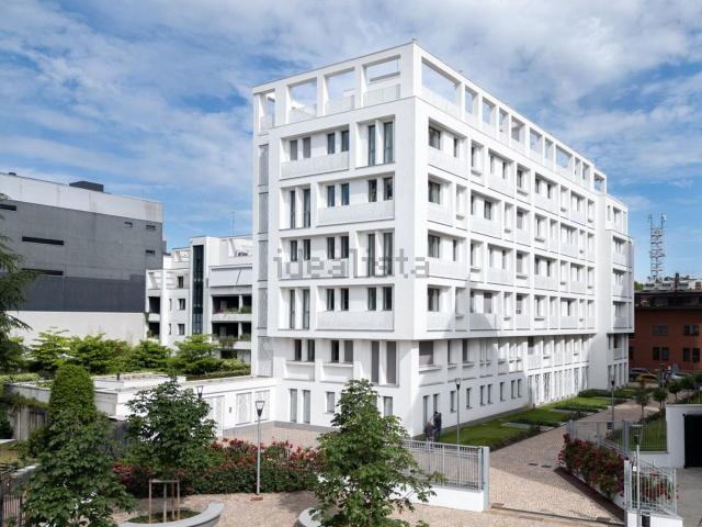 Appartamento in vendita di 199 m² in Via Privata Flumendosa, 22