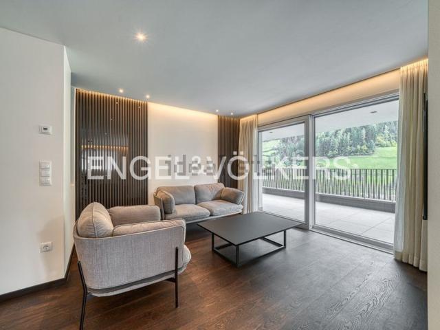 Appartamento in vendita di 199 m² in Via Rosa Lorenz, 10