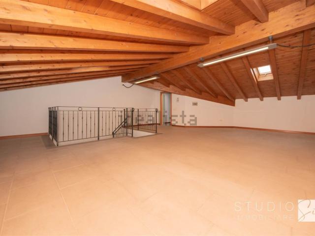 Appartamento in vendita di 200 m² in Via Giovanni Boccaccio