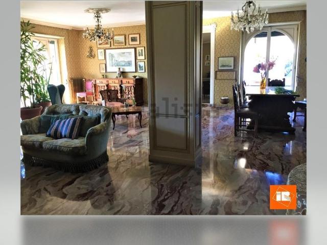 Appartamento in vendita di 200 m²