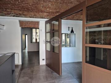 Appartamento in vendita di 200 m² in Via C. Cavour, 11