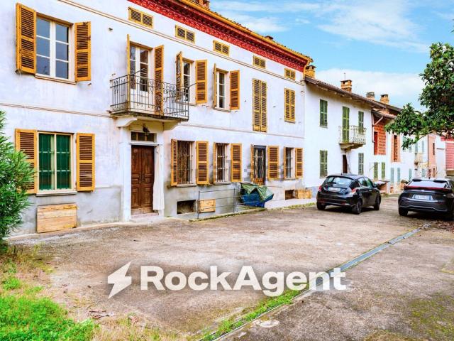 Appartamento in vendita di 200 m² in Via Collina Forni, 38