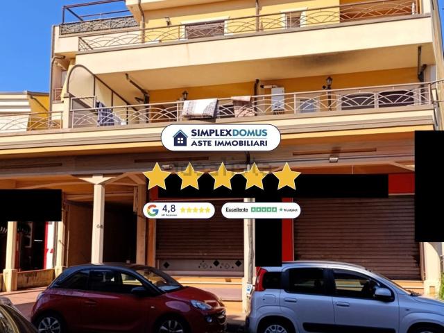 Appartamento in vendita di 200 m² in Via Corrado Alvaro