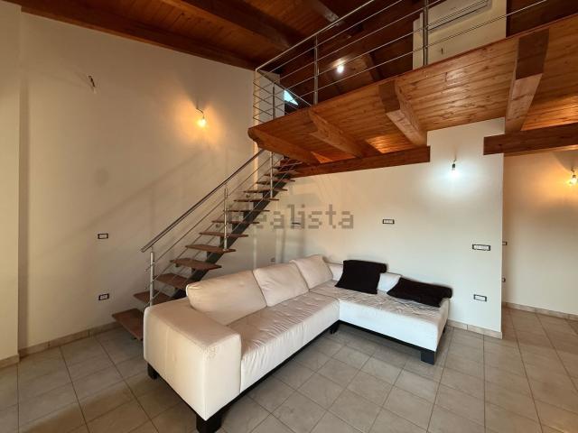Appartamento in vendita di 200 m² in Via Cavallera, 48