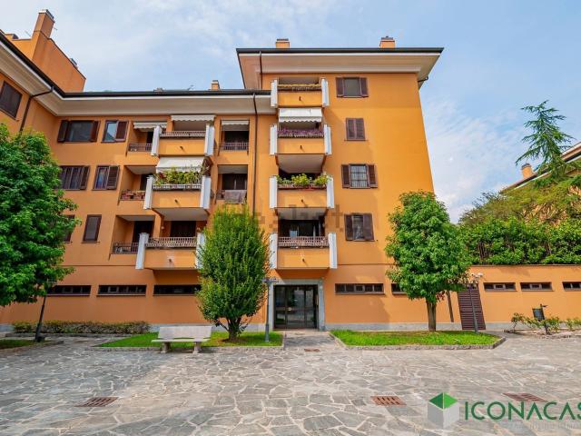 Appartamento in vendita di 200 m² in Via Caduti di Nassirya, 6