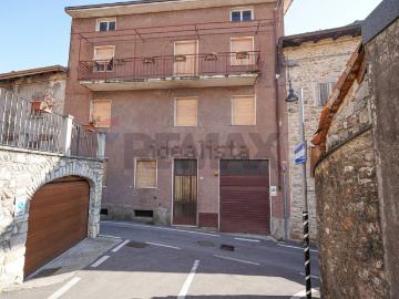 Appartamento in vendita di 200 m² in Via Cesare Battisti, 14