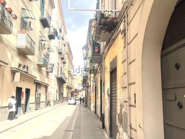 Appartamento in vendita di 200 m² in Via Cesare Battisti, 13
