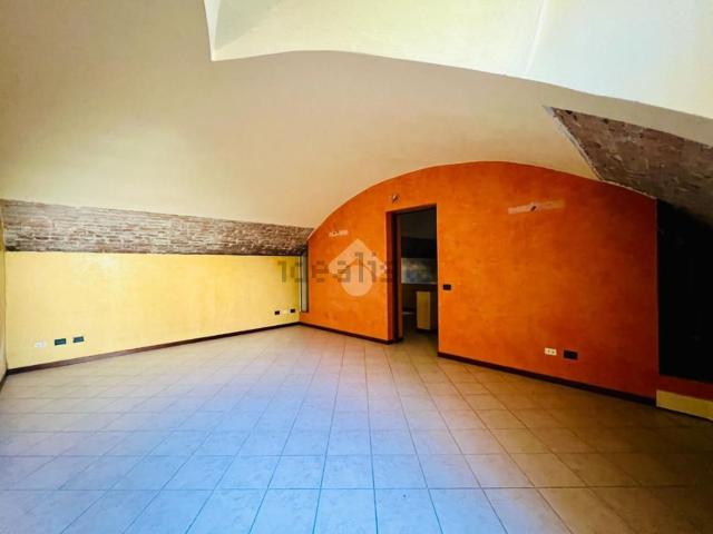 Appartamento in vendita di 200 m² in Via Alessandro Cavriani, 8