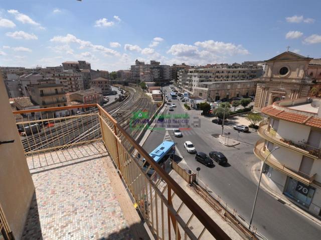 Appartamento in vendita di 200 m² in Via Archimede, 17