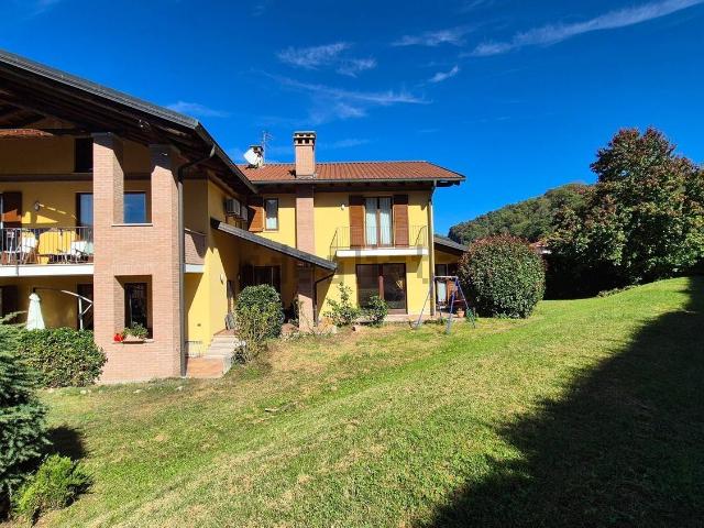 Appartamento in vendita di 200 m² in Via Astabbio, 9