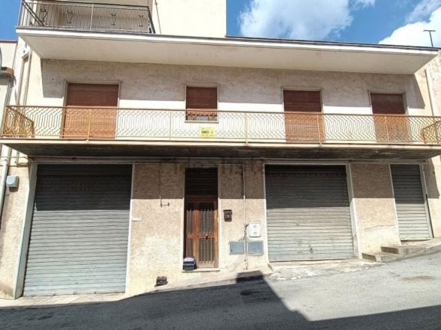 Appartamento in vendita di 200 m² in Via Asti, 14