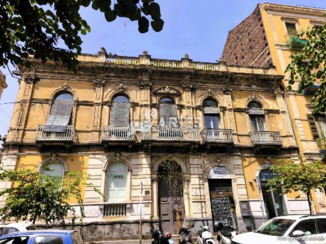 Appartamento in vendita di 200 m² in Via Asilo Sant&apos Agata, 23