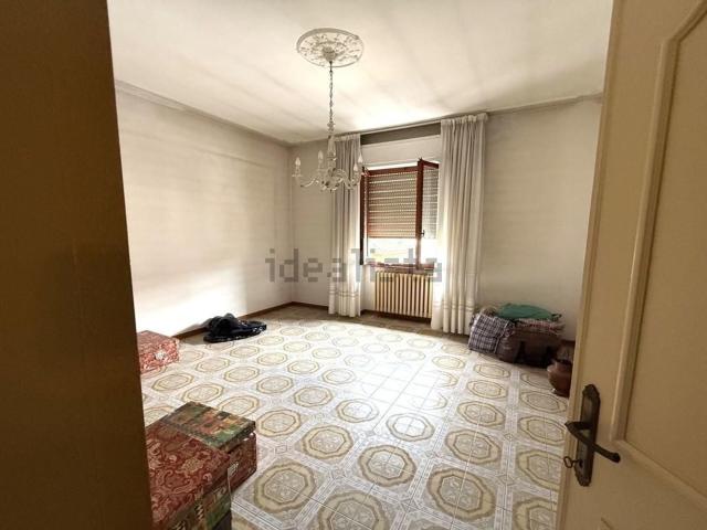 Appartamento in vendita di 200 m² in Via B. Gozzoli