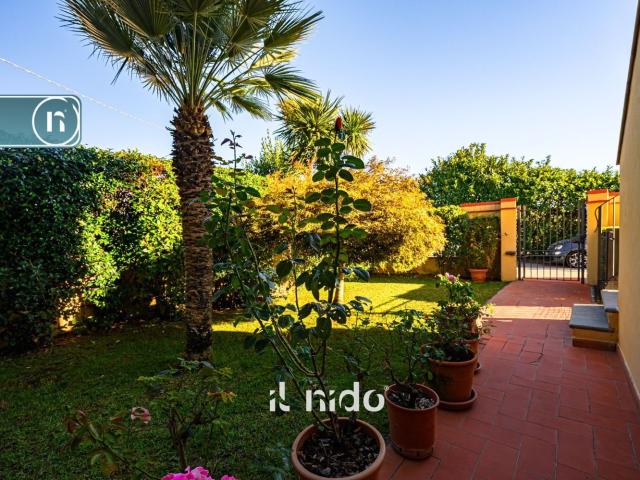 Appartamento in vendita di 200 m² in Via Bonellina