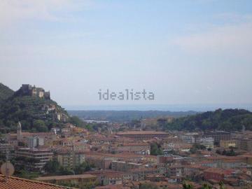 Appartamento in vendita di 200 m² in Via Bergiola