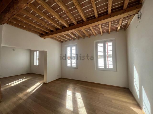 Appartamento in vendita di 200 m² in Via Blasia