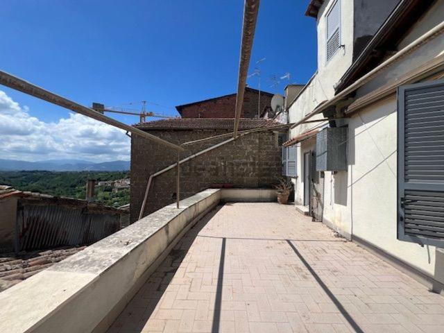 Appartamento in vendita di 200 m² in Via Brancaleone