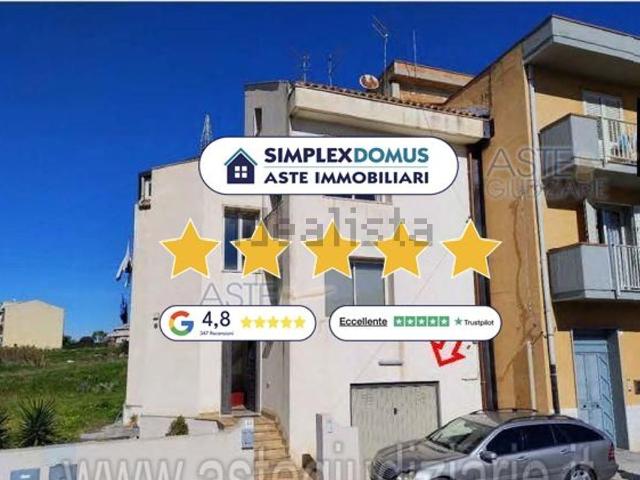 Appartamento in vendita di 200 m² in Via Gandhi