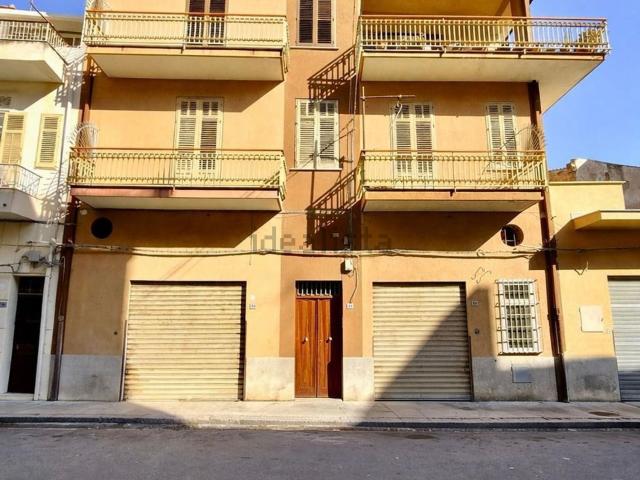 Appartamento in vendita di 200 m² in Via Generale A. Diaz, 22