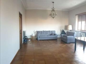 Appartamento in vendita di 200 m² in Via Genova