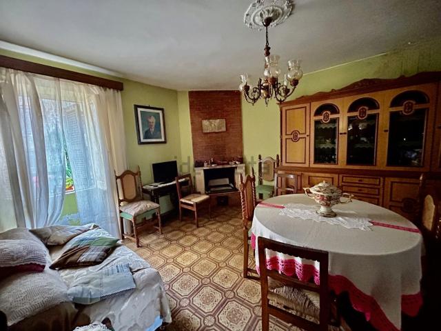 Appartamento in vendita di 200 m² in Via Guglielmo Oberdan