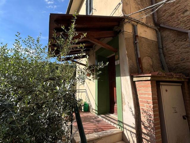Appartamento in vendita di 200 m² in Via De Riccardi