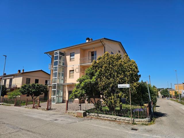 Appartamento in vendita di 200 m² in Via dei Martiri, 6