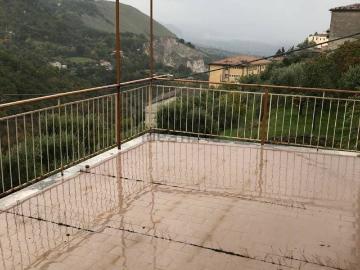 Appartamento in vendita di 200 m² in Via Duca degli Abruzzi, 1